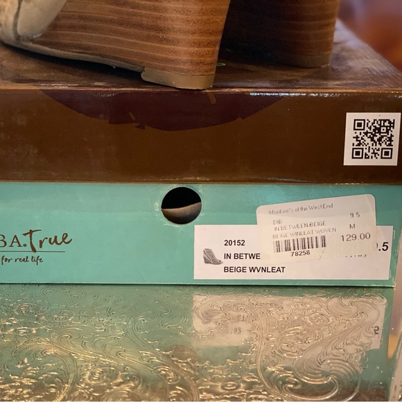 Diva True Sandal - Picture 3 of 3